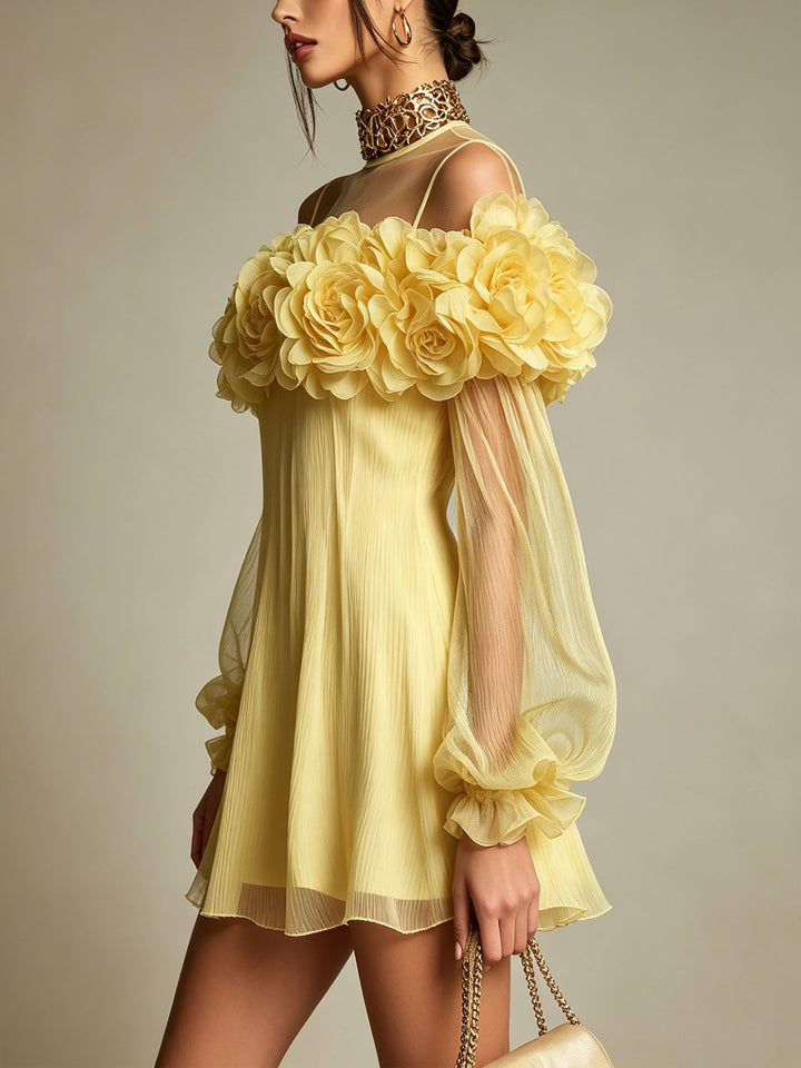 Liziana - Mini-Robe Plissée Avec Ornements Floraux En 3D