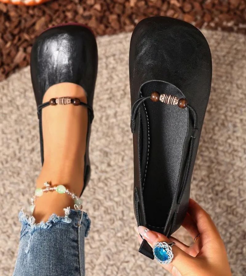 Denissa - Ballerines à Bout Carré et Bride Ornée de Perles