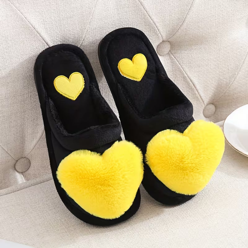 Zeliha - Pantoufles en Peluche en Forme De Cœur Avec Semelles Antidérapantes