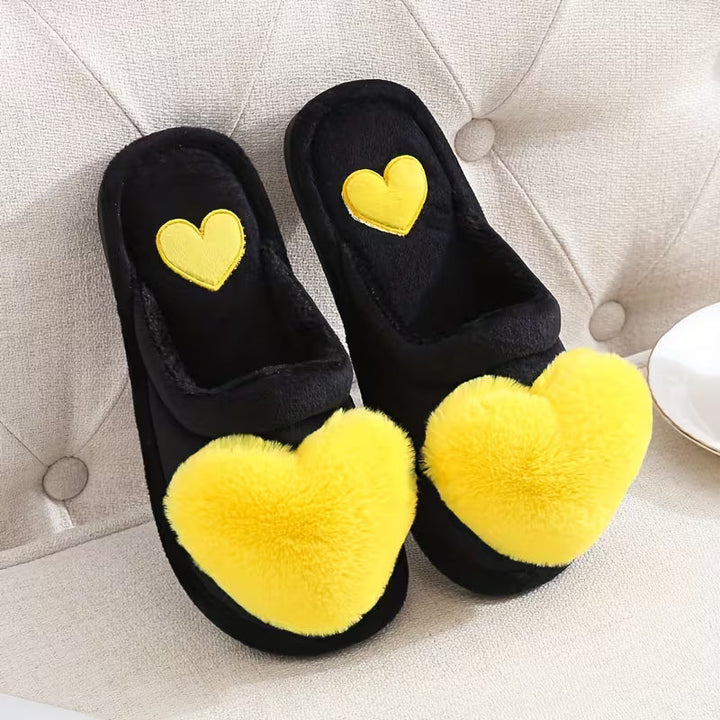 Zeliha - Pantoufles en Peluche en Forme De Cœur Avec Semelles Antidérapantes