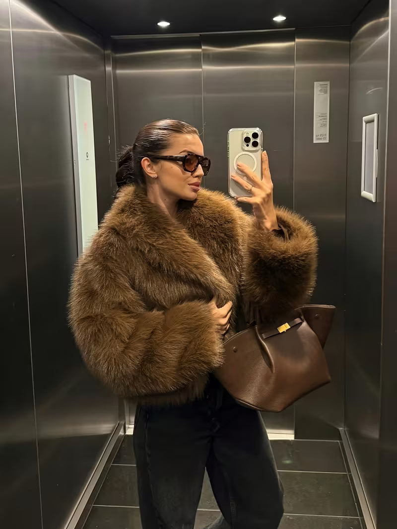 Jorida - Veste Courte Oversize À Revers en Fausse Fourrure