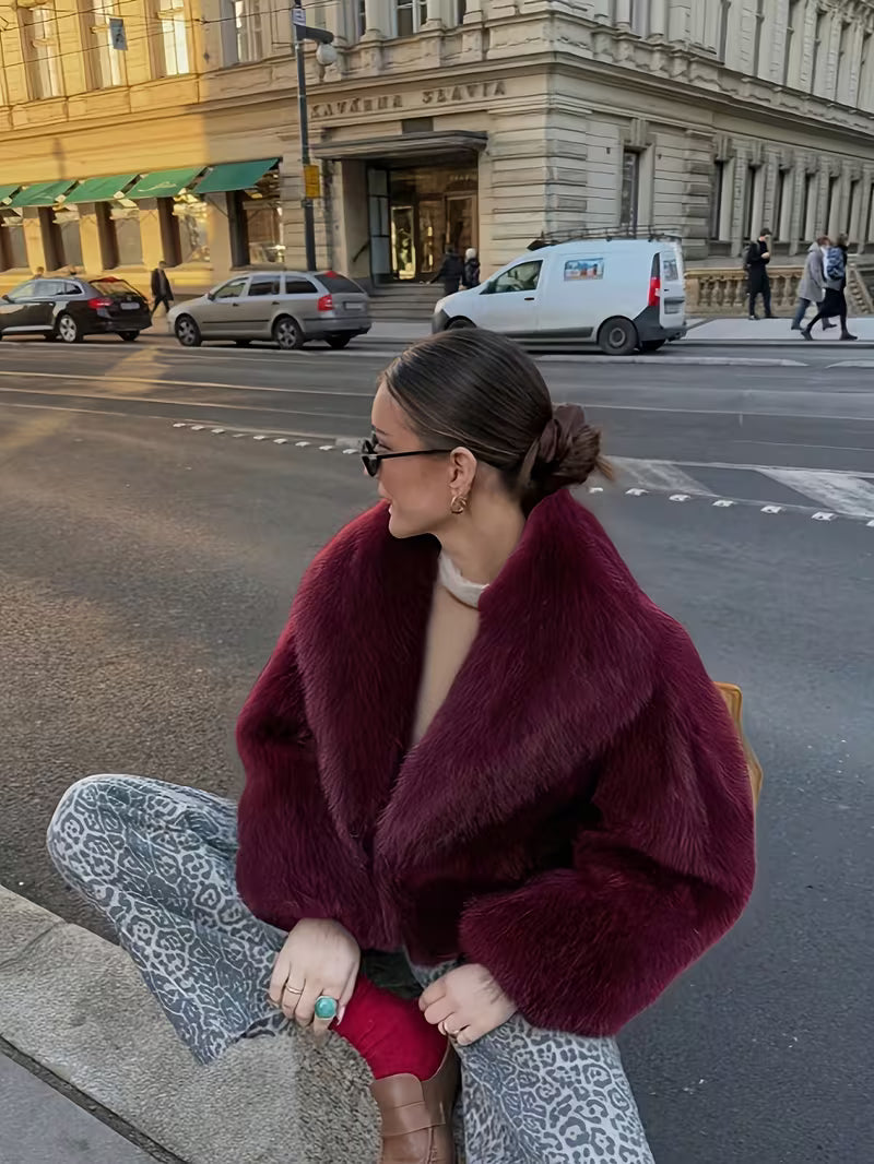 Jorida - Veste Courte Oversize À Revers en Fausse Fourrure