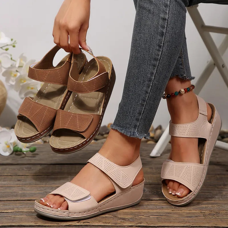 Tanaeva - Sandales à Talon Compensé Confortables Avec Fermeture Velcro