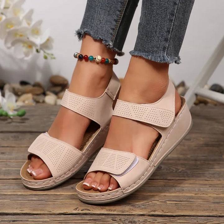 Tanaeva - Sandales à Talon Compensé Confortables Avec Fermeture Velcro