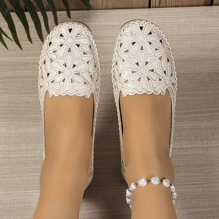 Inessa - Chaussures Orthopédiques Tendance à Découpes