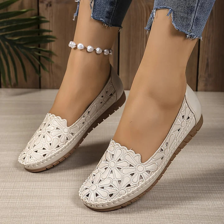 Inessa - Chaussures Orthopédiques Tendance à Découpes